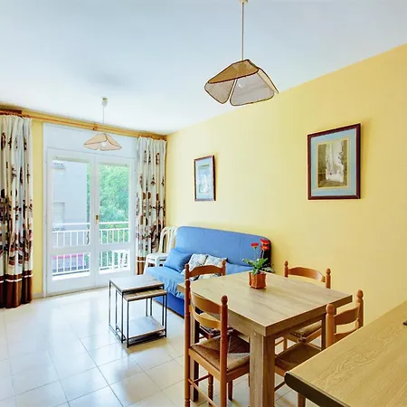 In Near Sandy Apartman *